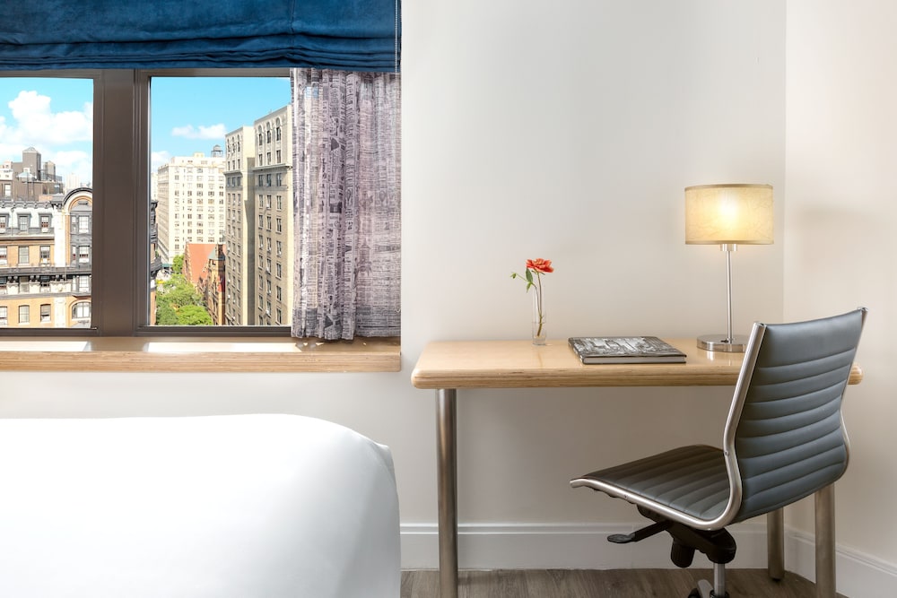 Arthouse Hotel New York 45/71