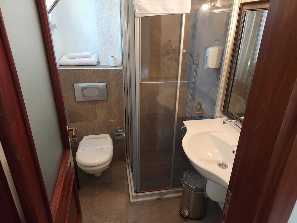 Ferahi Evler Boutique Hotel 49/51