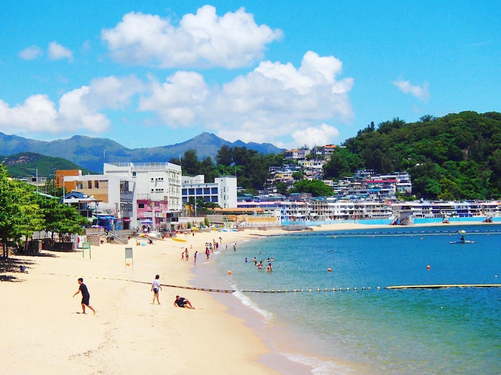 B&B Cheung Chau 72/81