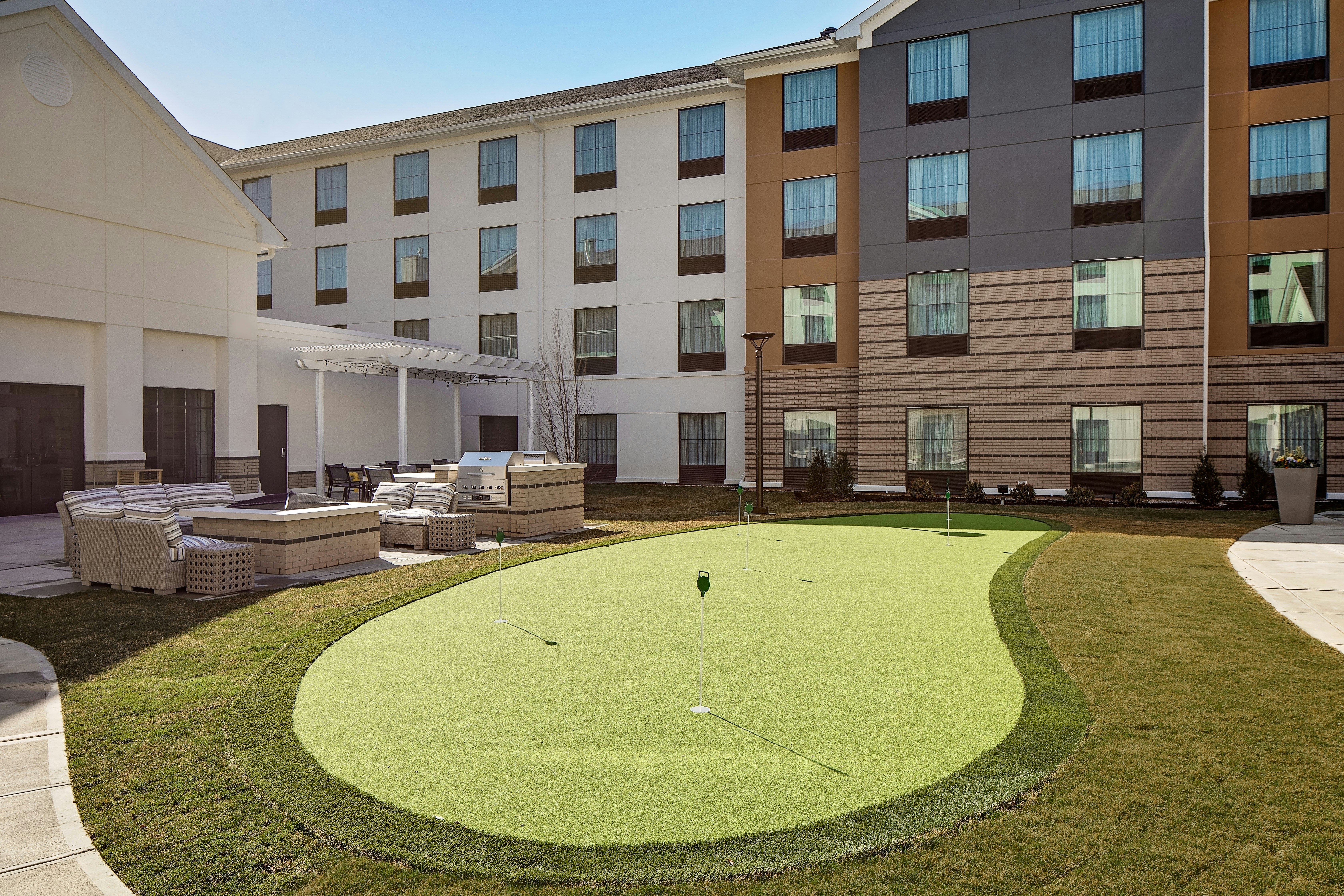 Homewood Suites By Hilton Ronkonkoma 33/34