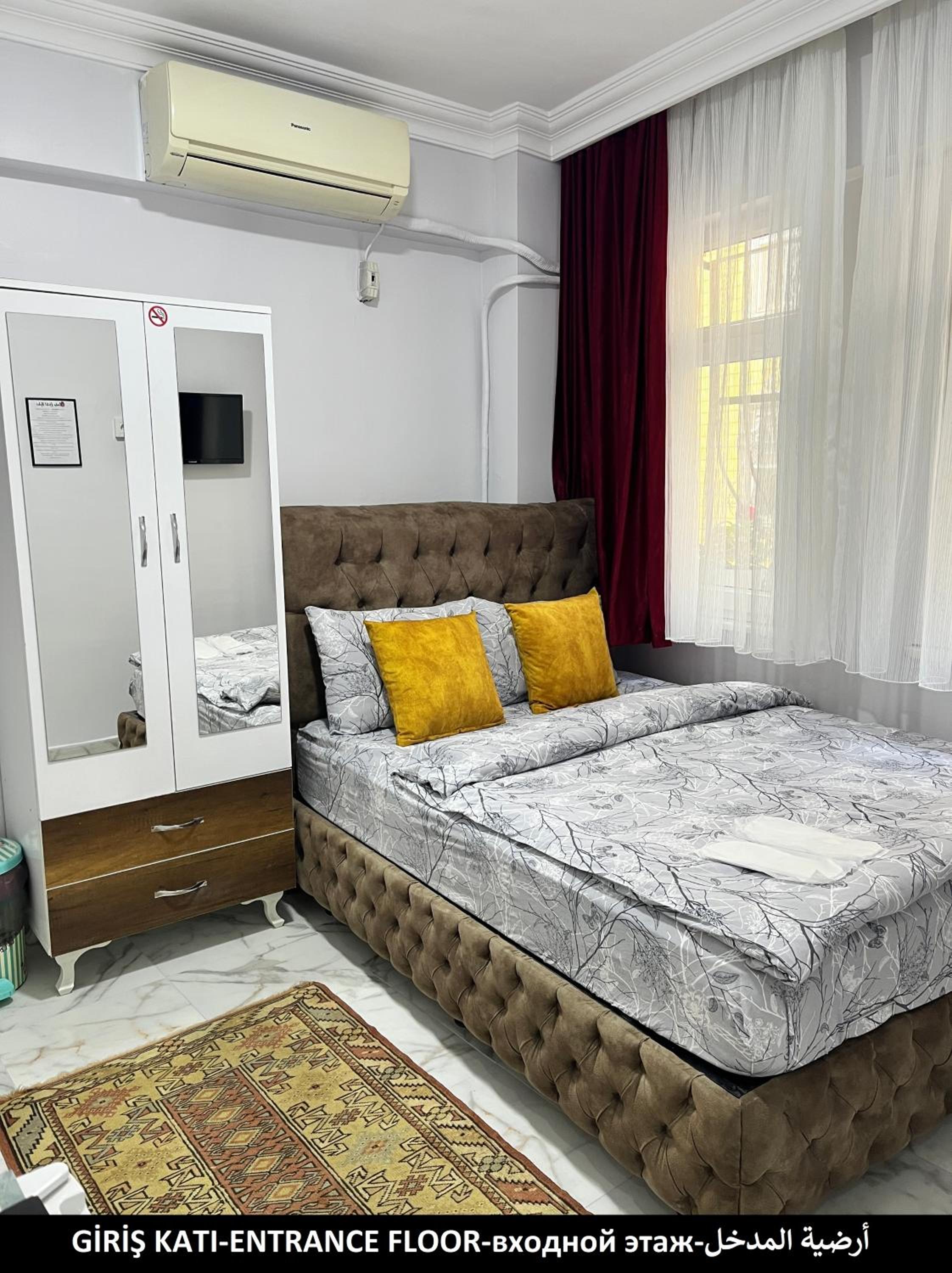 Room, Double Bed