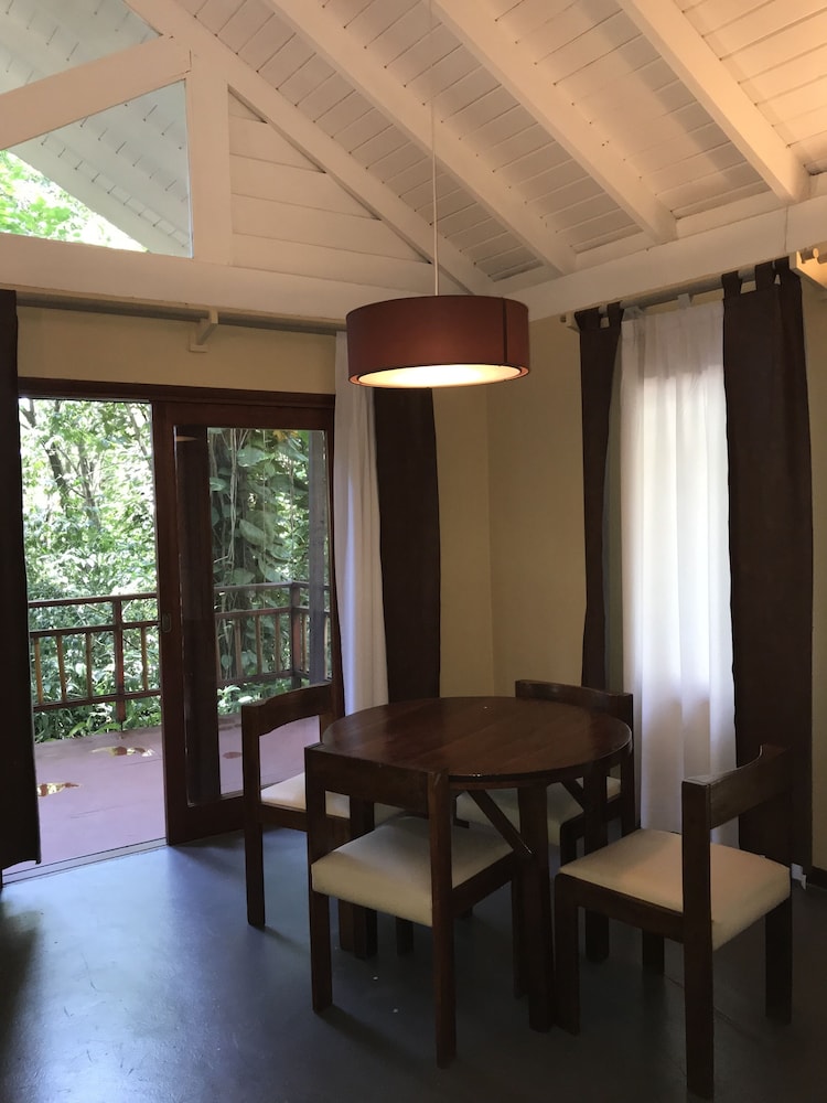 Raices Amambai Lodges 32/50