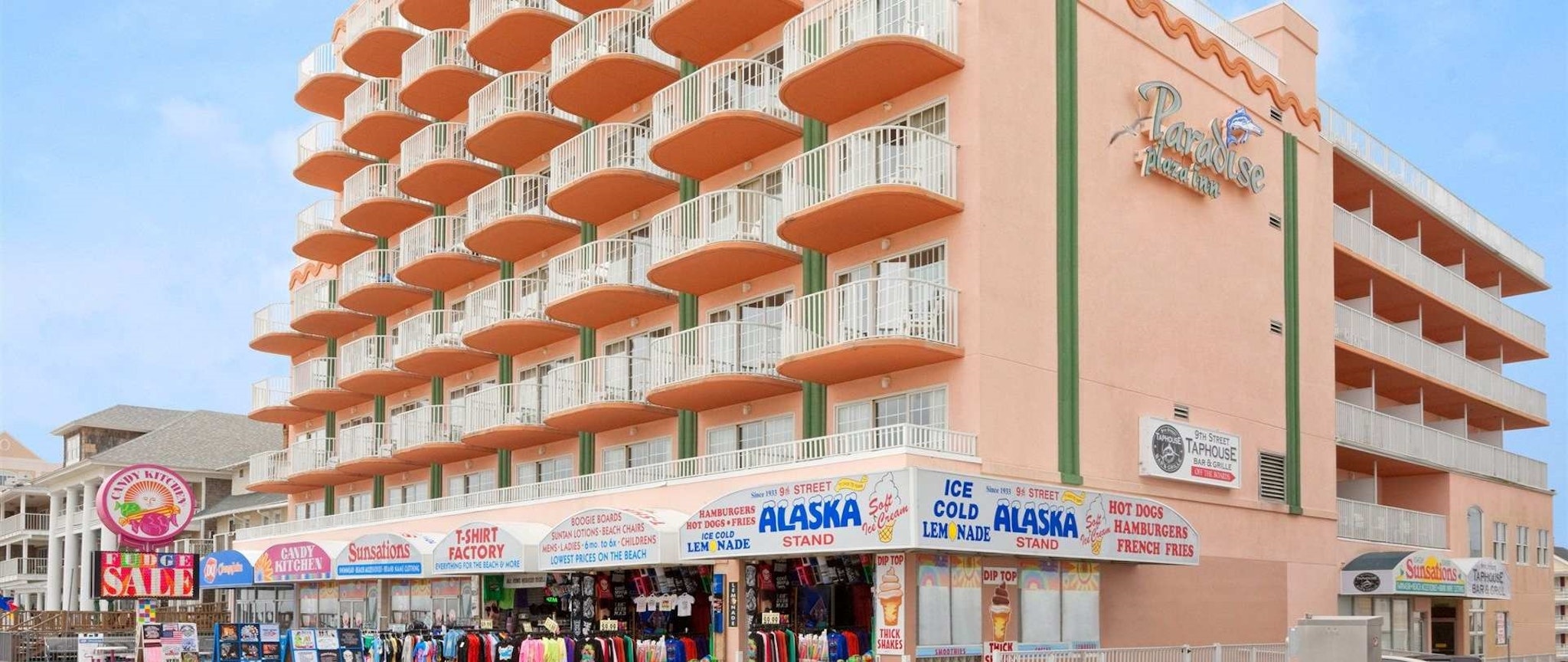 Paradise Plaza Inn 6/42