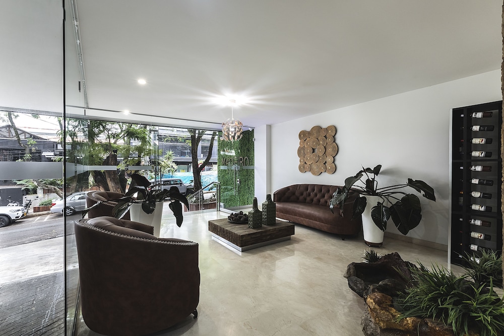 Hotel Madeiro 51/64