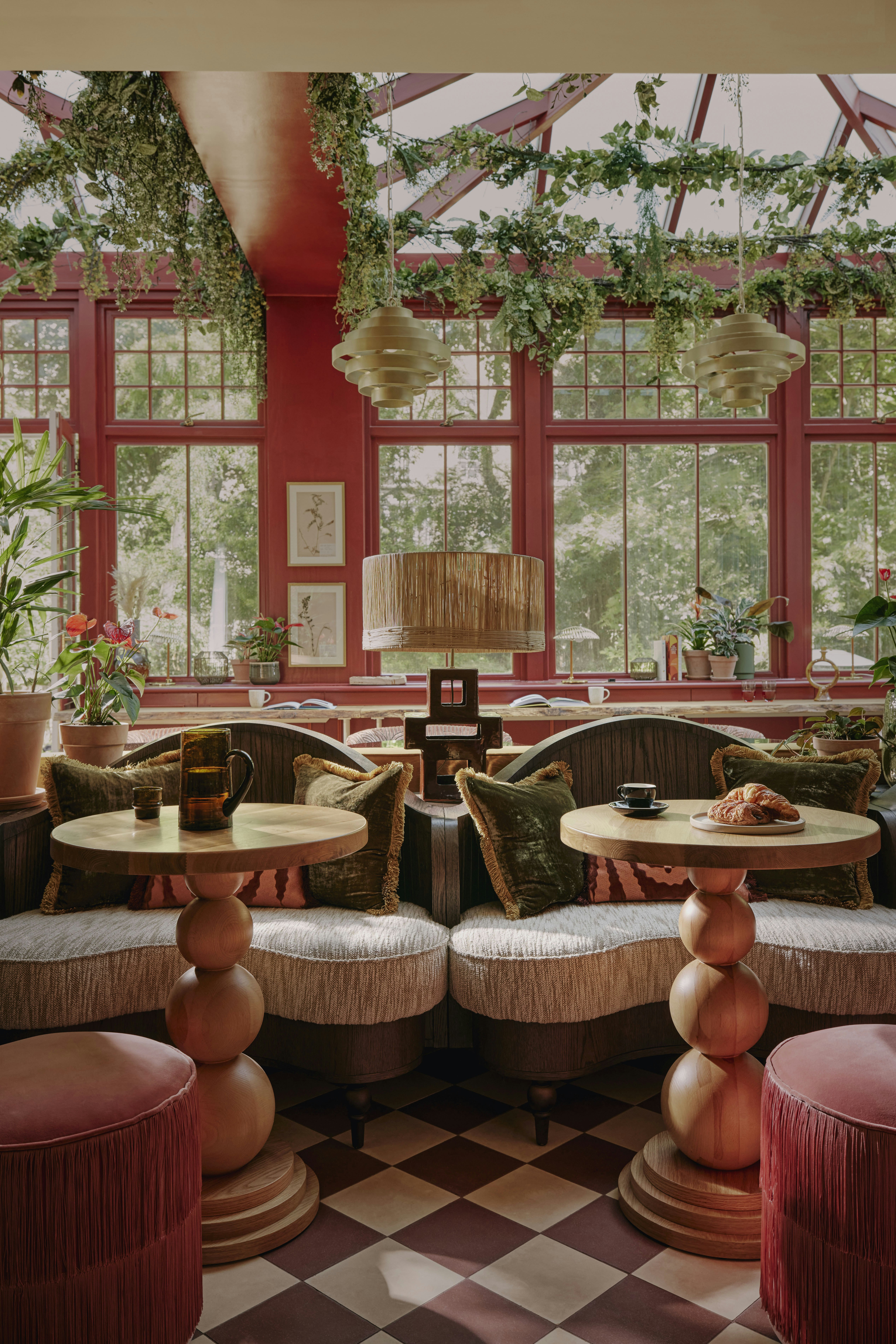 Ember Locke, Kensington 26/50