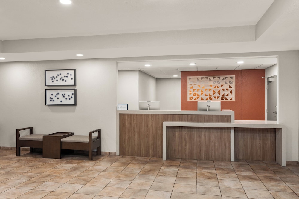 Candlewood Suites Elgin Nw-Chicago 8/58