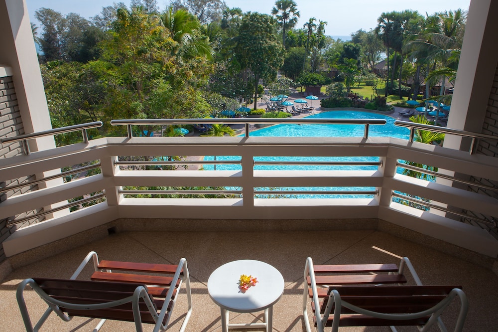 The Regent Cha Am Beach Resort in Cha-am