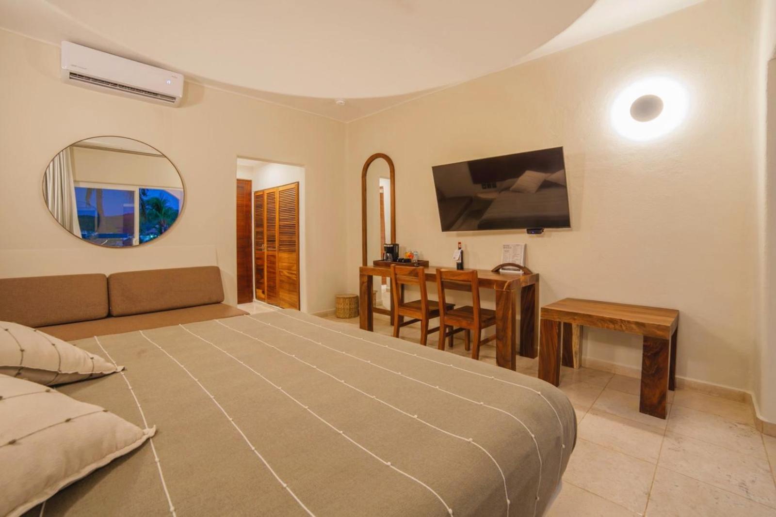 غرفة ديلوكس بسرير كينج بمسبح خاص، Quinta Bella Huatulco 5/7