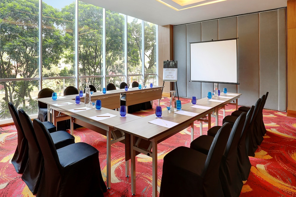 Mercure Bandung Nexa Supratman 57/67