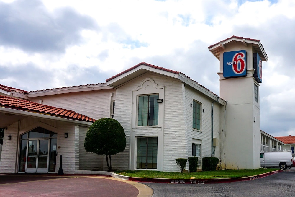 Motel6 Euless, TX - DFW West 28/33