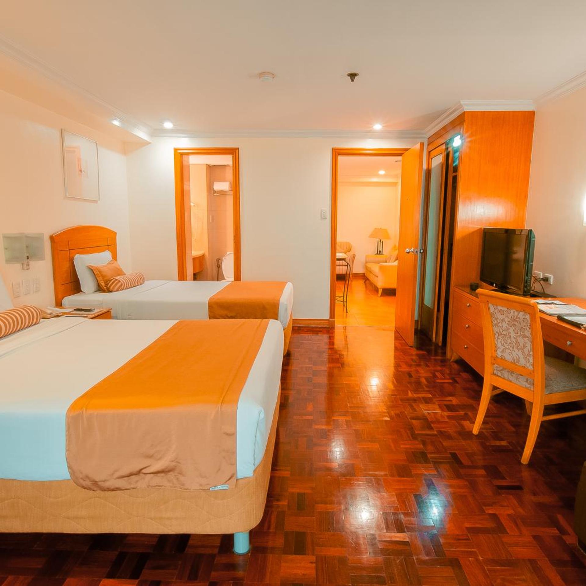 One Bedroom Suite Twin
