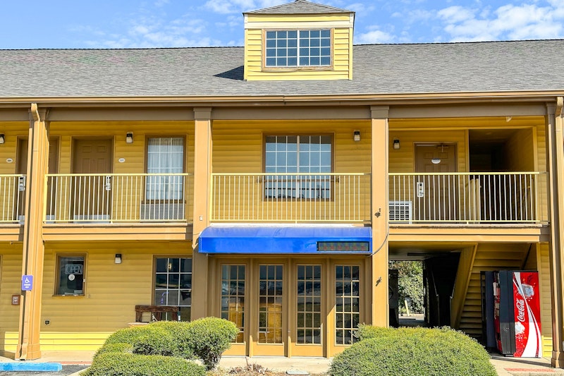 Bonita Lakes Inn by Capital O Meridian I20 in MERIDIAN - MS