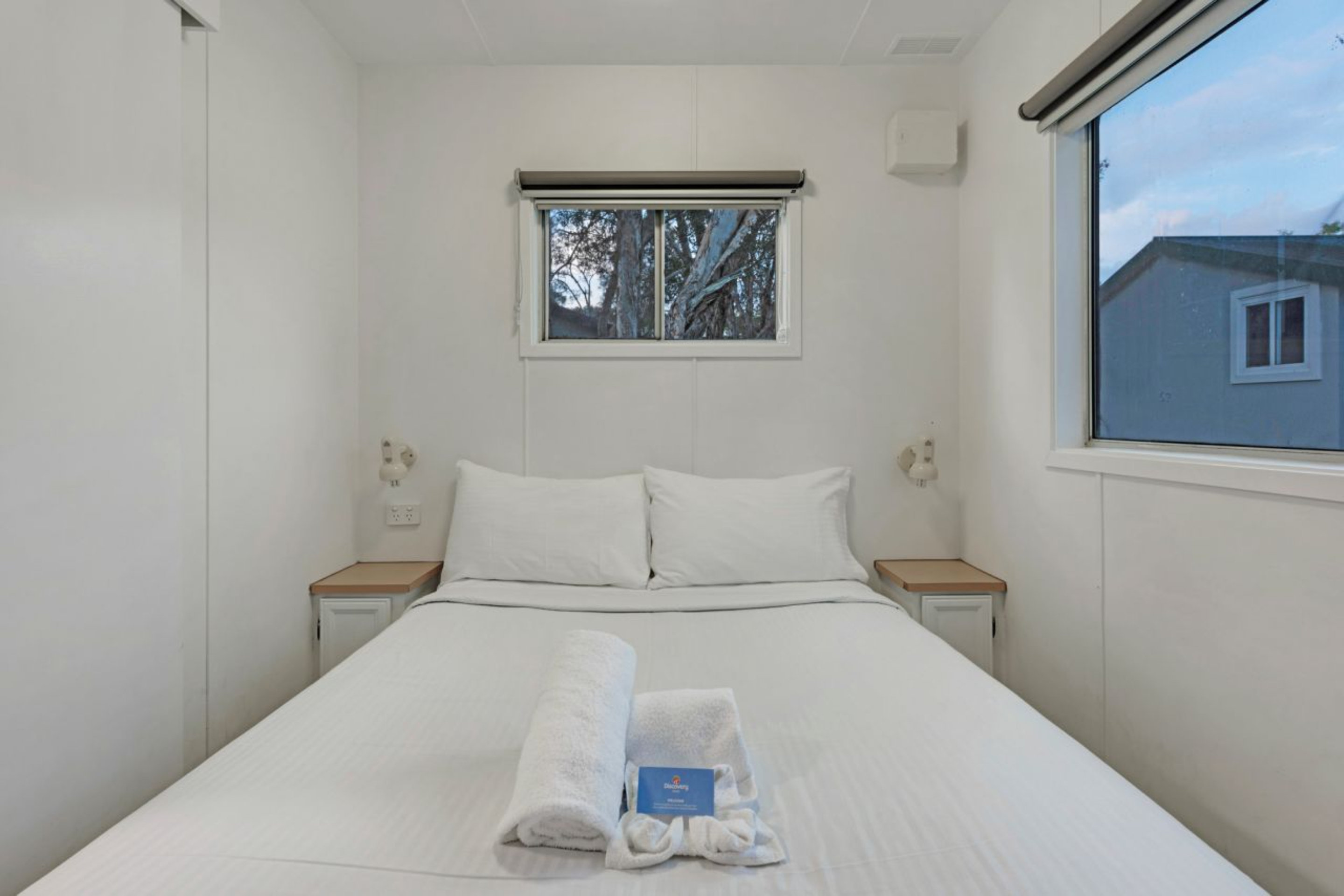 1 BEDROOM, ECONOMY, CABIN