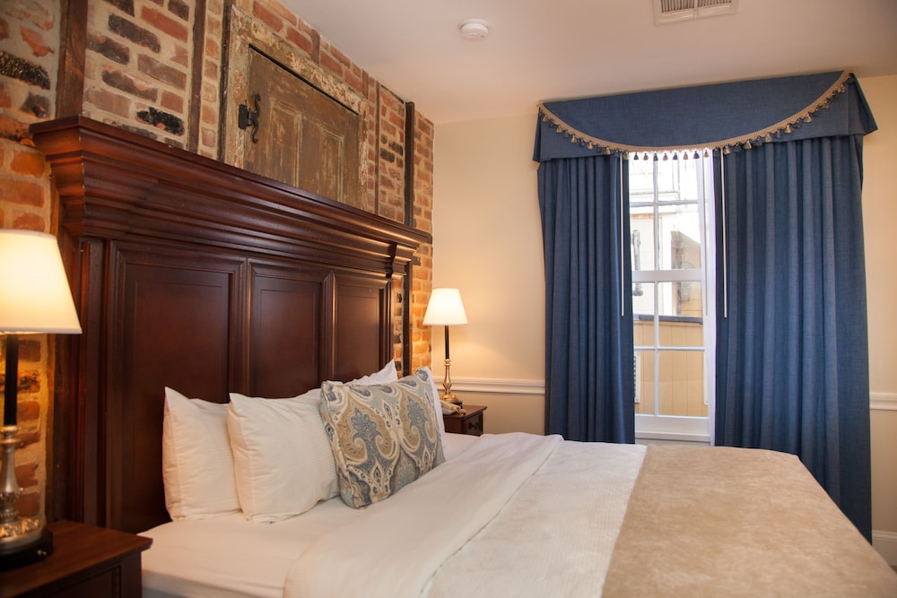 Hotel St Pierre French Quarter 35/78