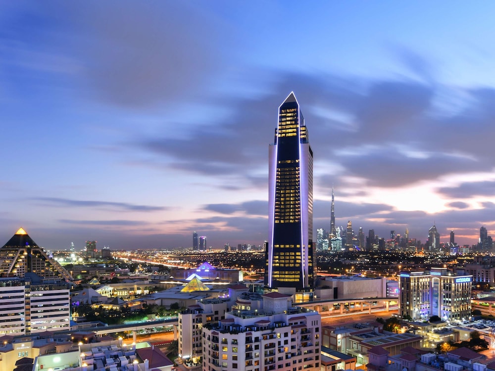 Sofitel Dubai The Obelisk 78/82