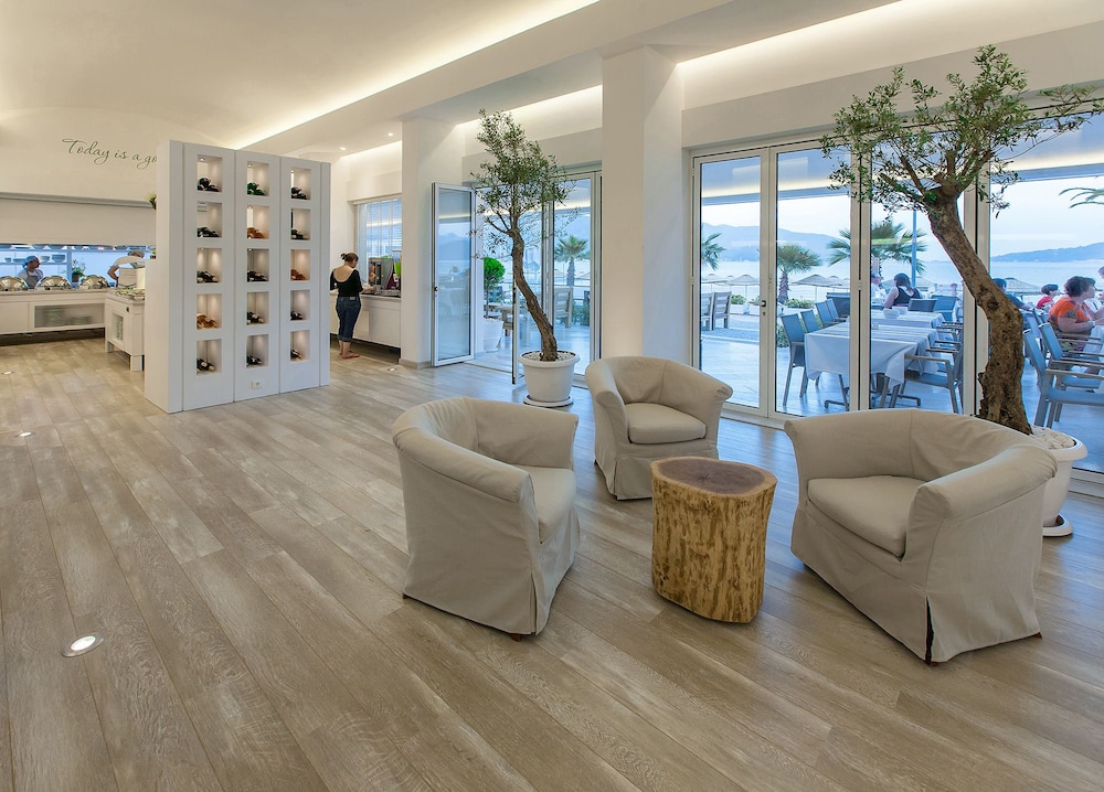The Beachfront Hotel - Adults Only +16 19/49