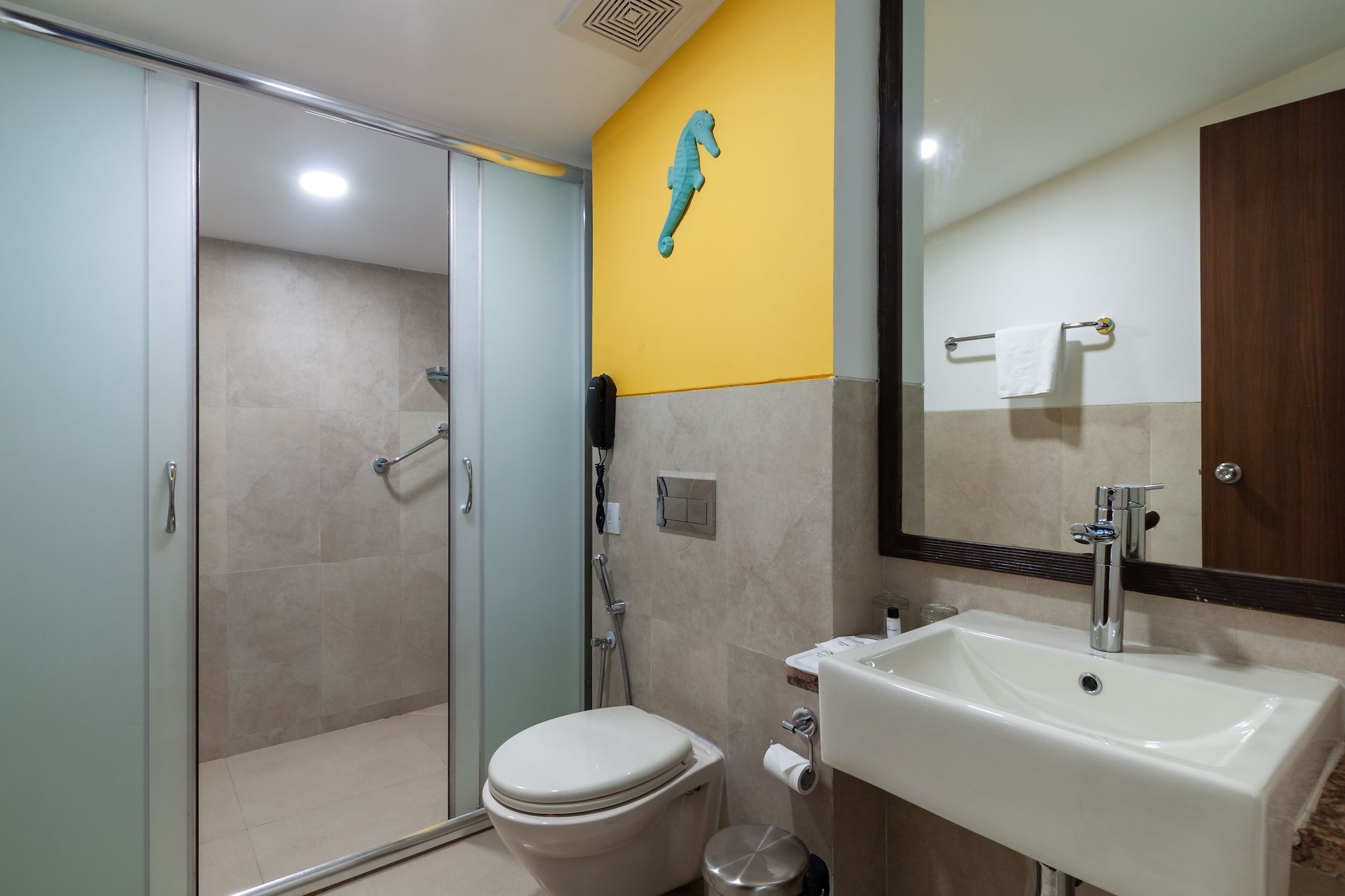 Room, Queen Bed, Horizon View، The BeachWalk Resort by Acron 8/8