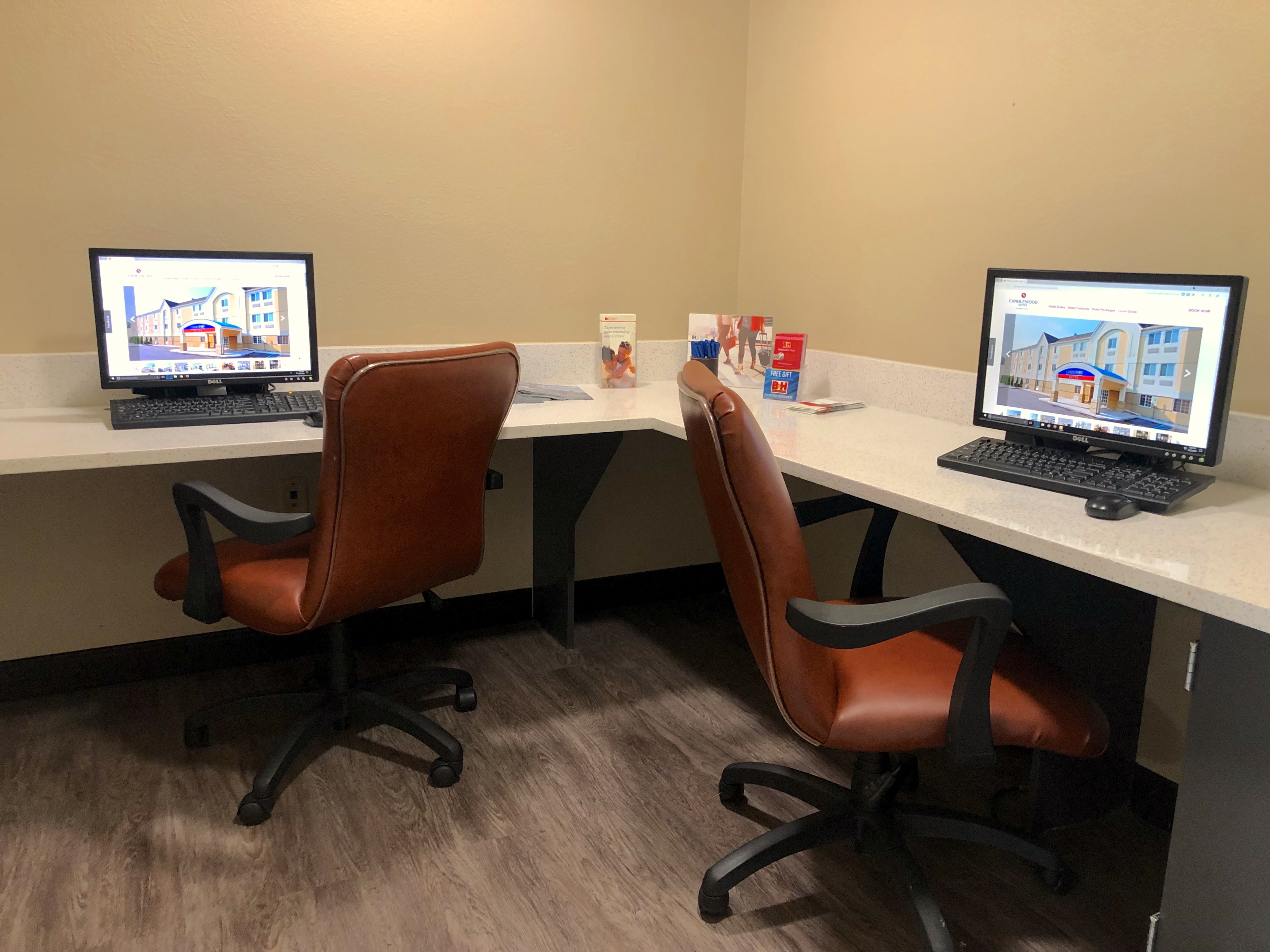 Candlewood Suites Secaucus 25/30