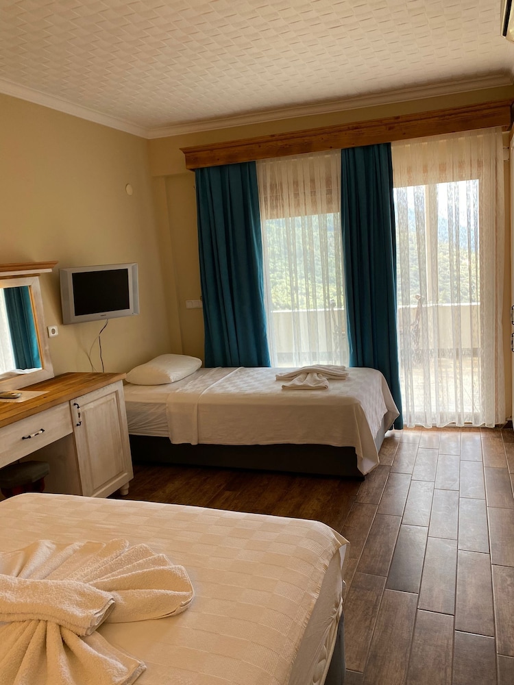 Manzara Hotel 11/50