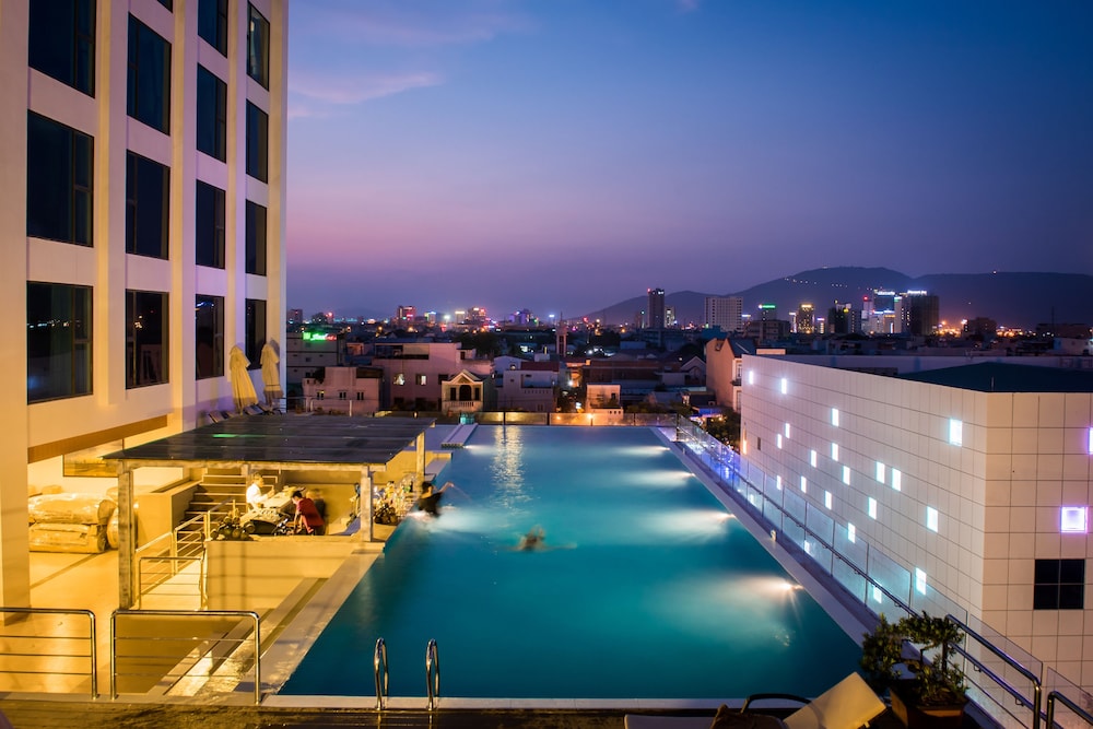 Royal Lotus Hotel Danang 1/69