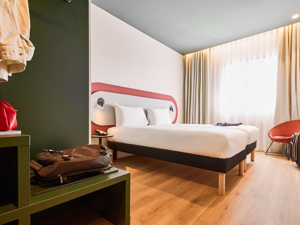 SUPERIOR, TWIN BEDS