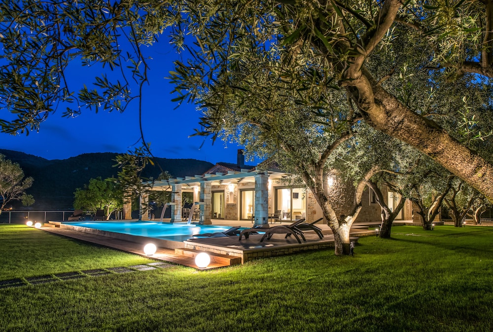Artina Luxury Villa 42/50