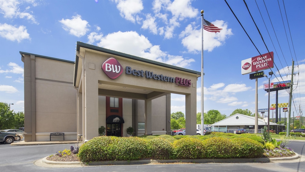 Best Western Plus Oak Mountain Inn 1/29