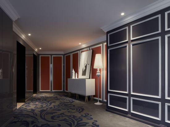 Platium Hotel 12/28