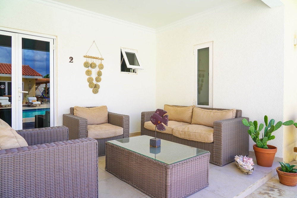 Arubas Bakval Suites 20/50