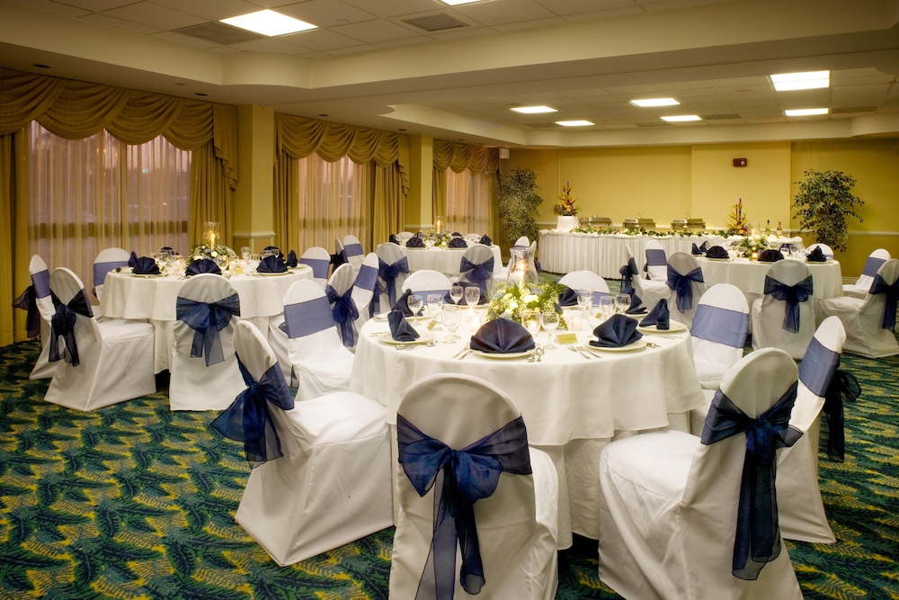 Holiday Inn Port St. Lucie 41/53