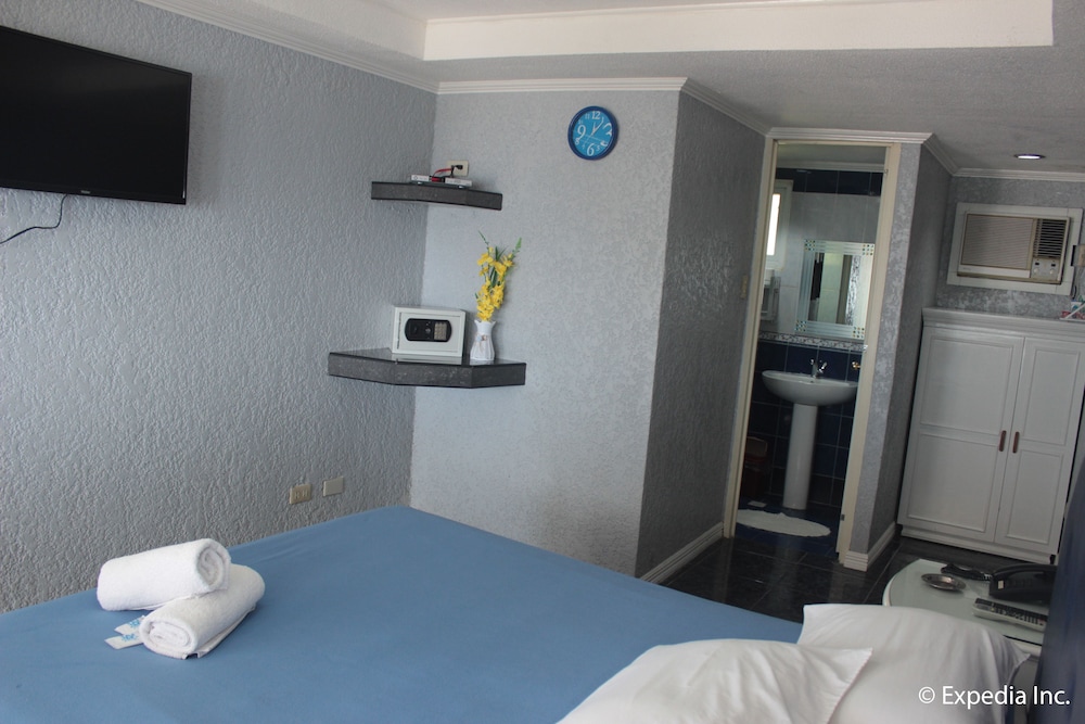 Blue Rock Beach Resort 9/67