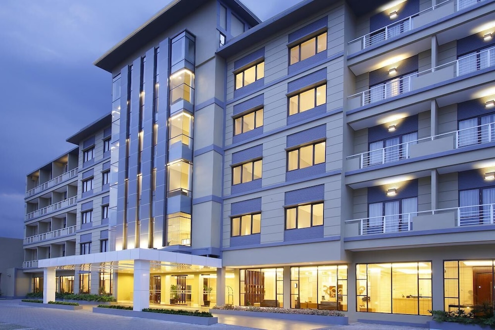 Hotel Surya Yudha Purwokerto (Ex. Hotel Santika Purwokerto) 1/35
