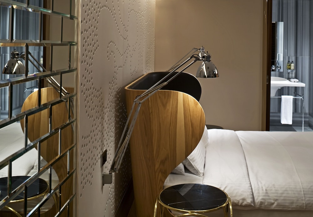 Witt Hotel 25/56