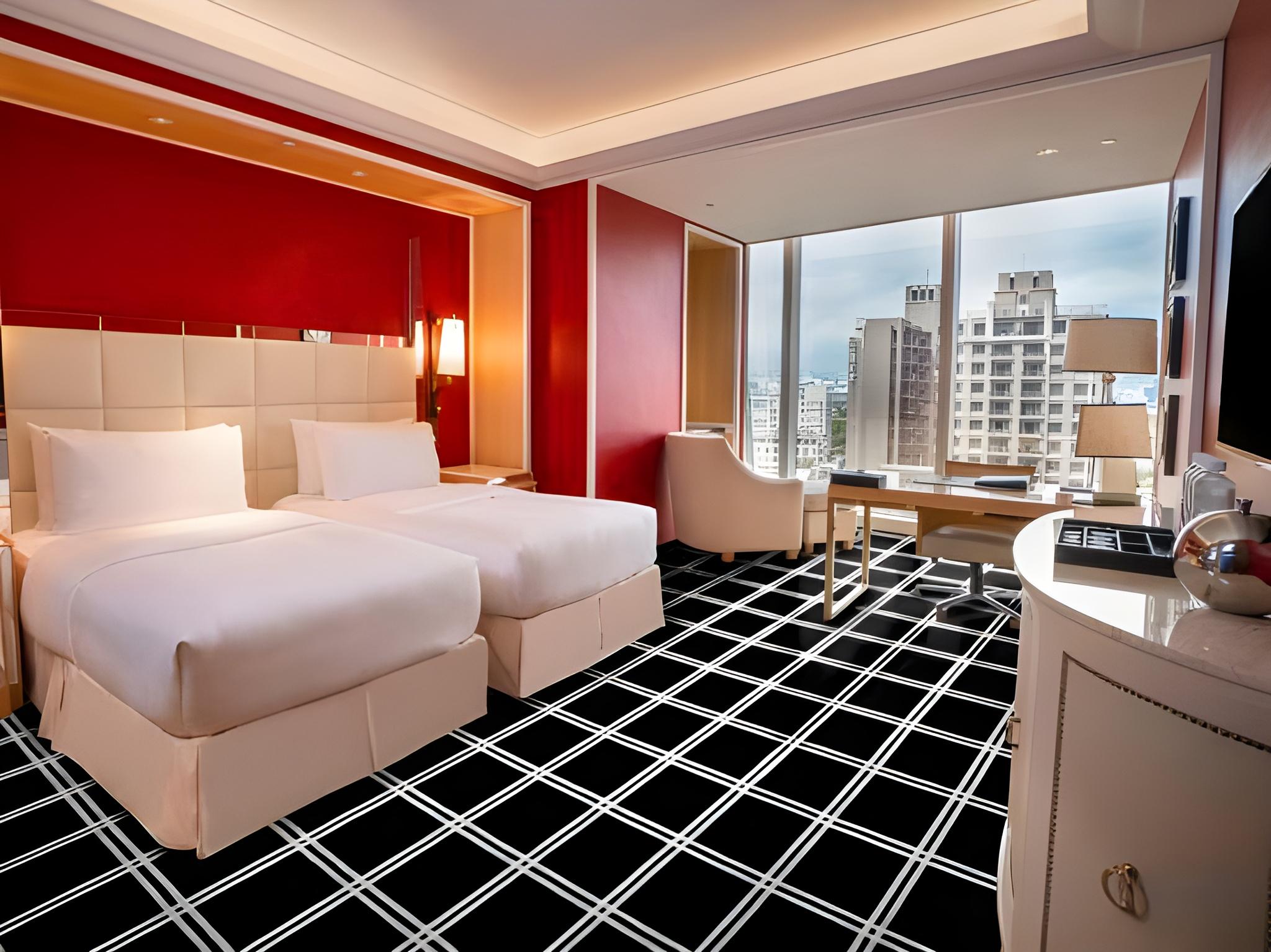 Hollywood, Twin Beds