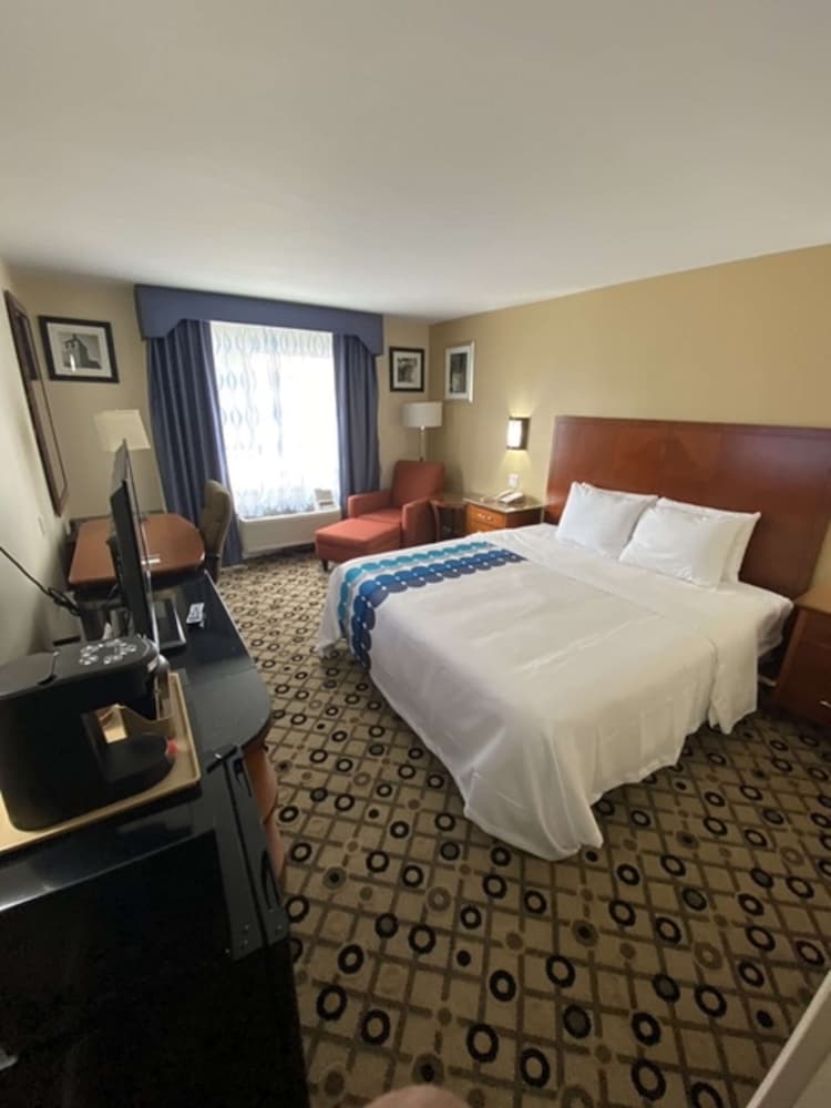 Baymont by Wyndham College Park Atlanta Airport South 22/50