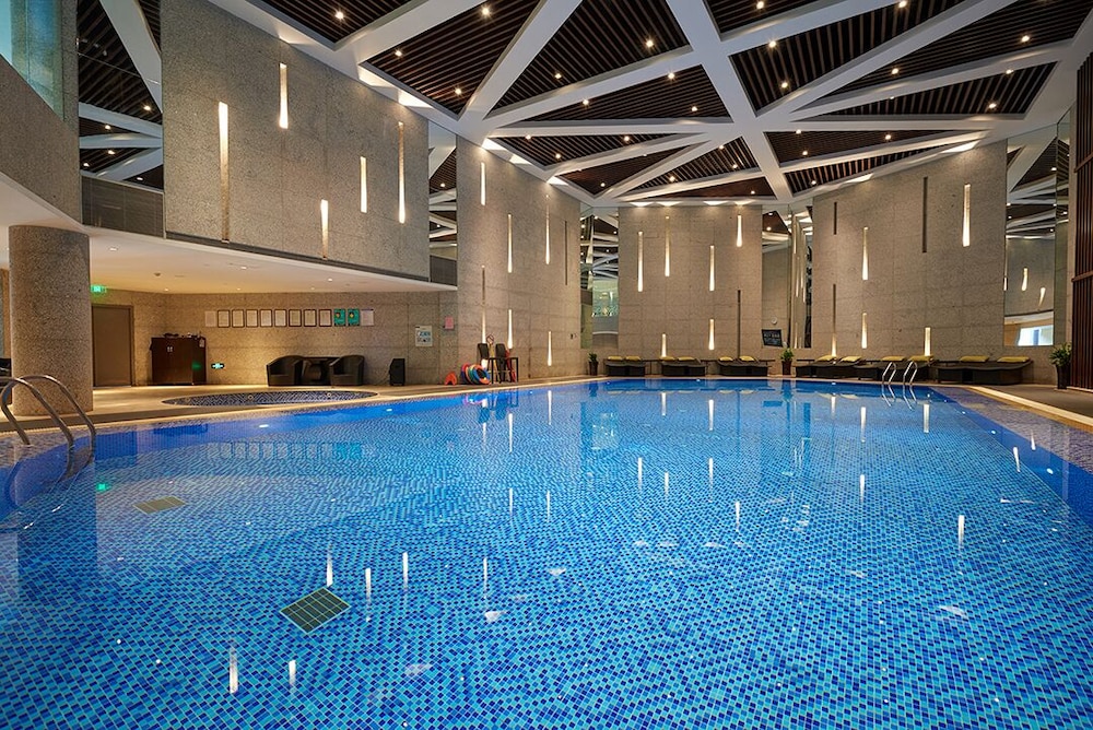 Universal Hotel Urumqi 17/33