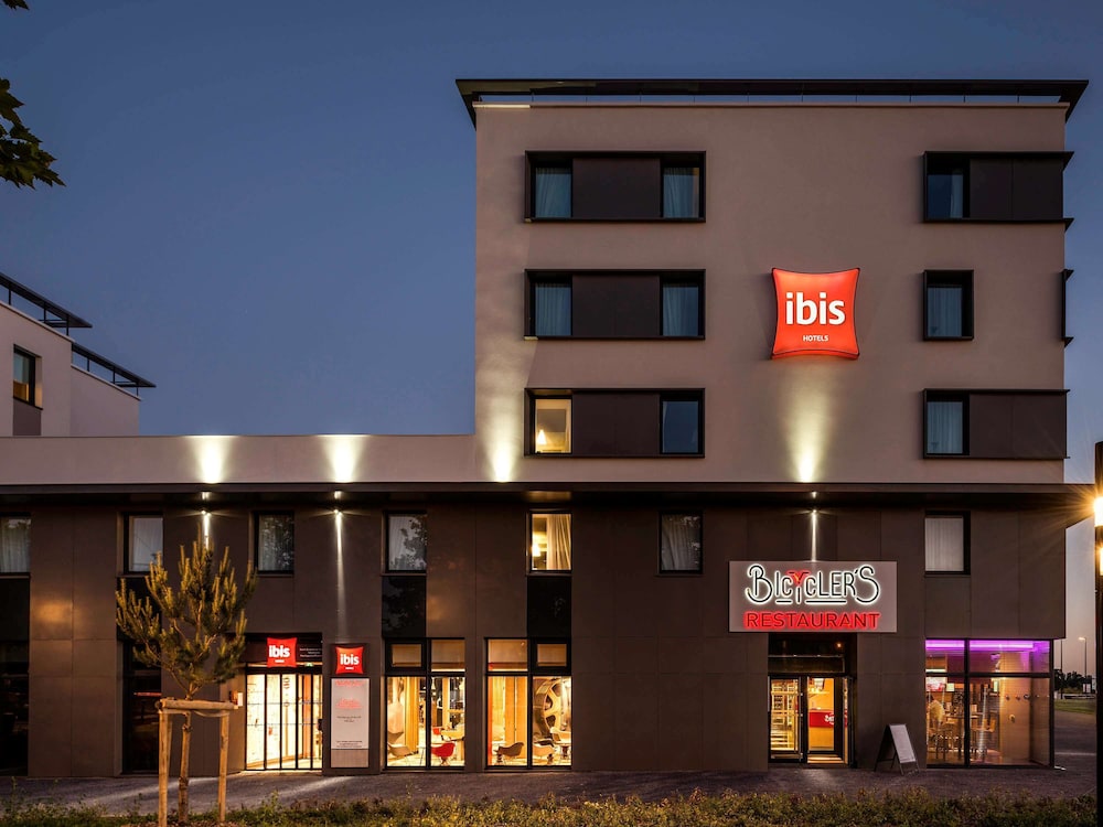 Ibis Saint-Quentin-En-Yvelines Velodrome 2/75