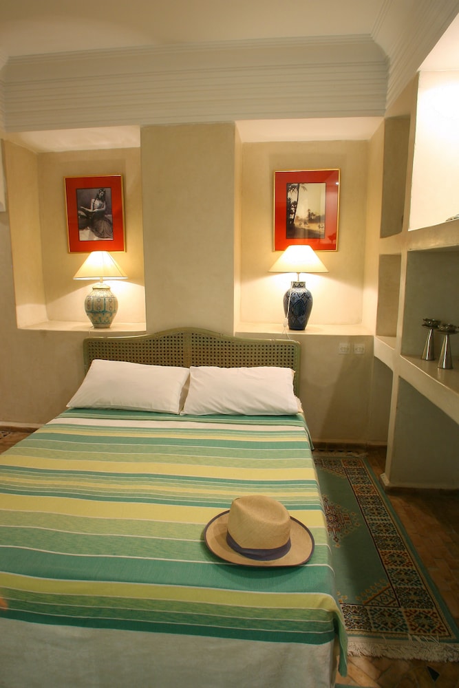 Riad Hasna Espi 20/72