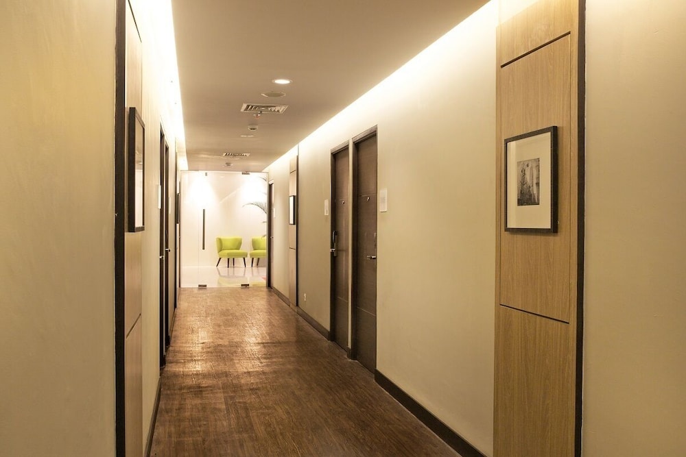 Bonnet Hotel 15/34