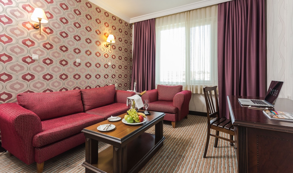 Gazi Park Hotel 32/38