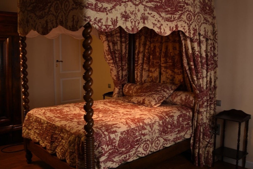 HOTEL DE WARENGHIEN 14/27