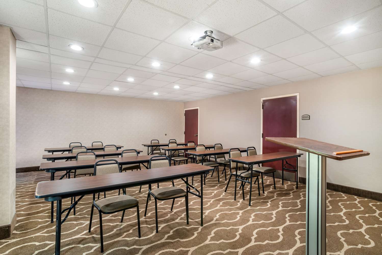 Comfort Inn & Suites Cornelius Lake Norman NC 45/47