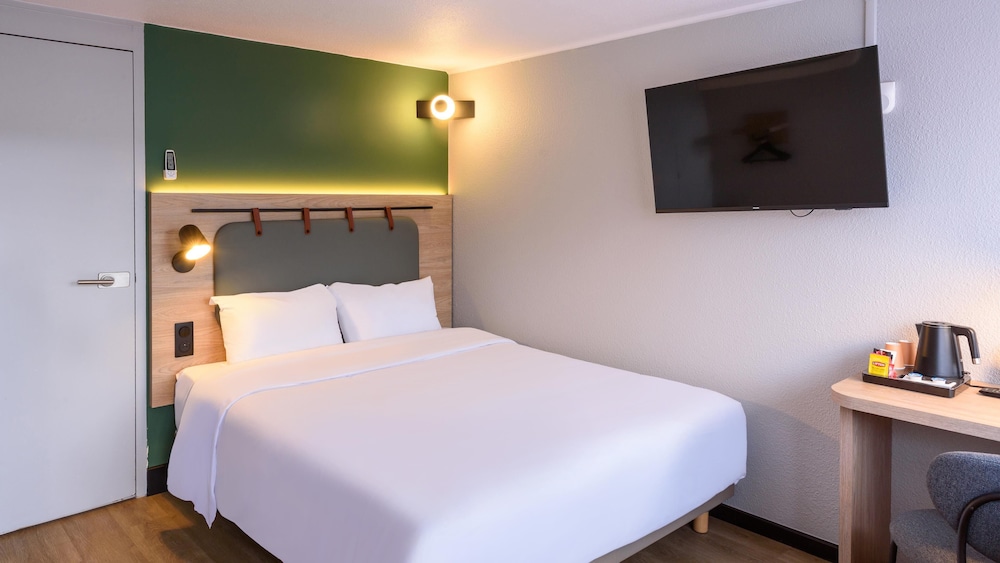 Kyriad Niort Est La Creche 15/51