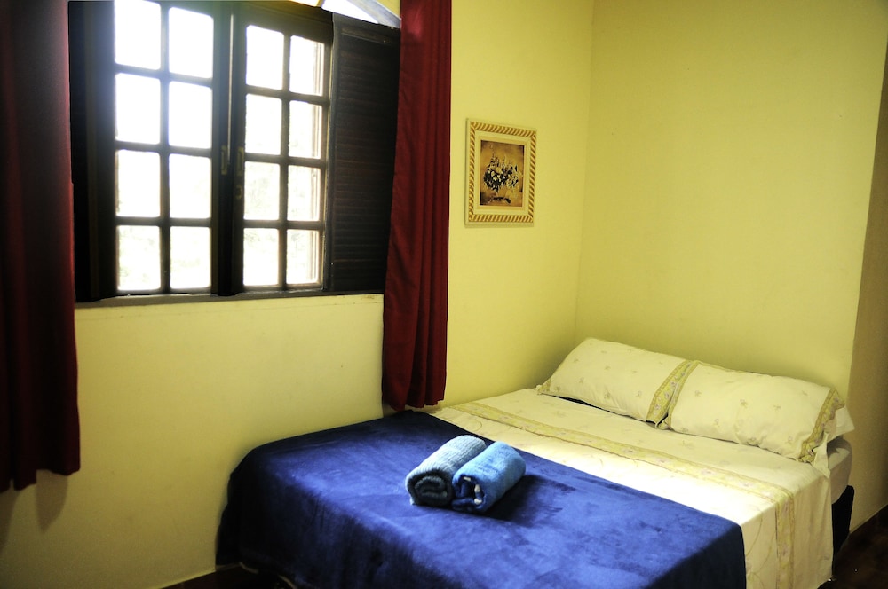 ROOM, QUINTUPLE, PRIVATE BATHROOM