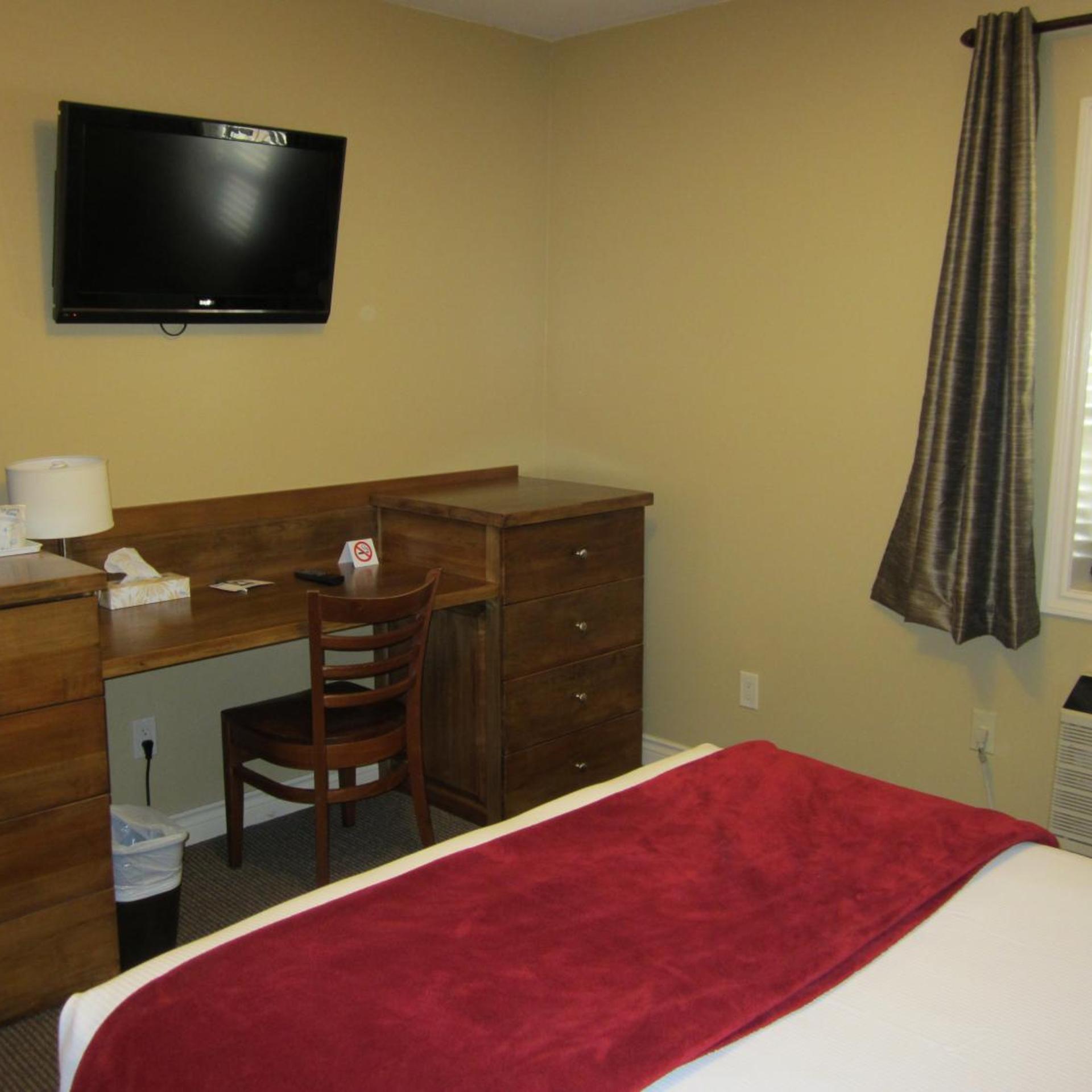 Reynolds Hotel 15/21