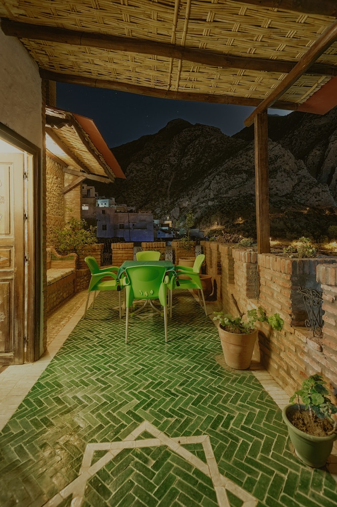 Riad Gharnata 75/82