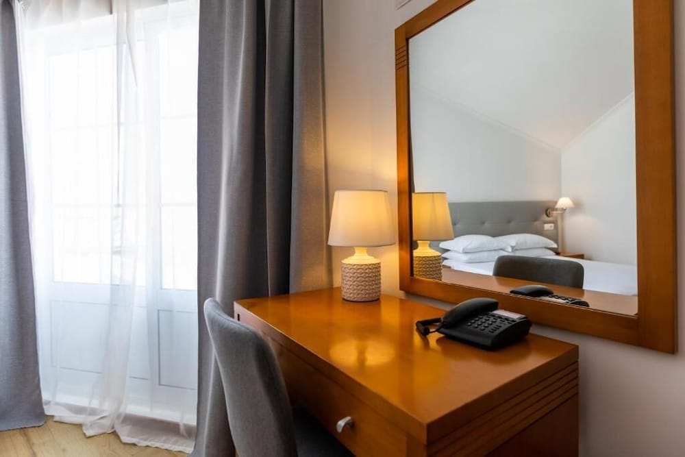 Arcangel Hotel 48/49