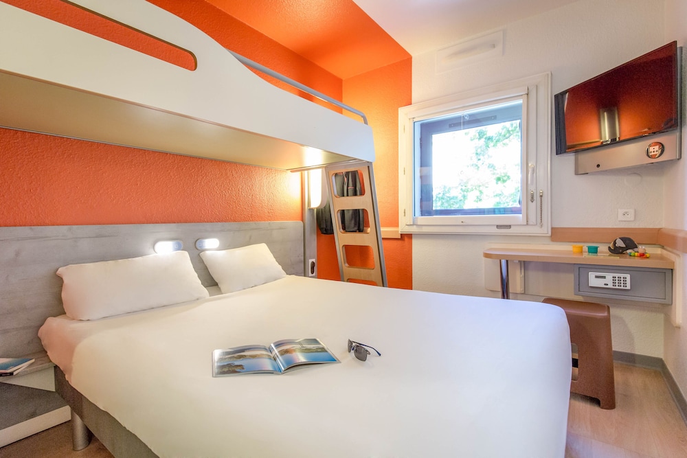 Room, Triple, Double and Bunk Bed