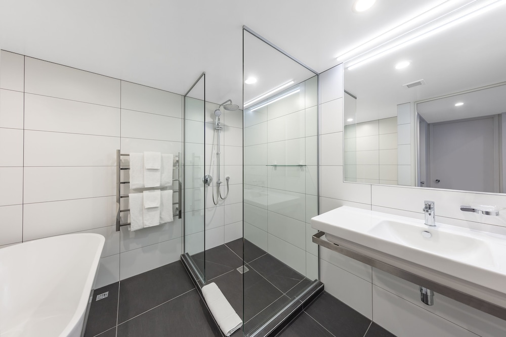 James Cook Hotel Grand Chancellor 58/60