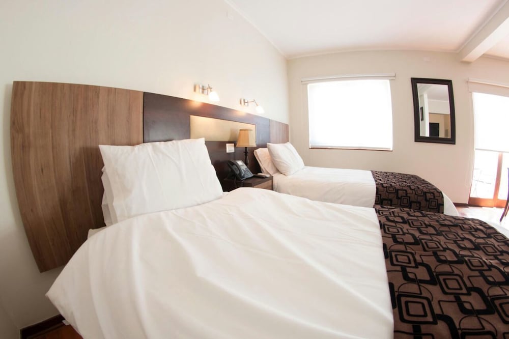 Hotel Plaza Nunoa 6/37